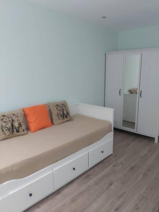 Modern Flat At Garbinet With Wifi Apartment Аликанте Екстериор снимка